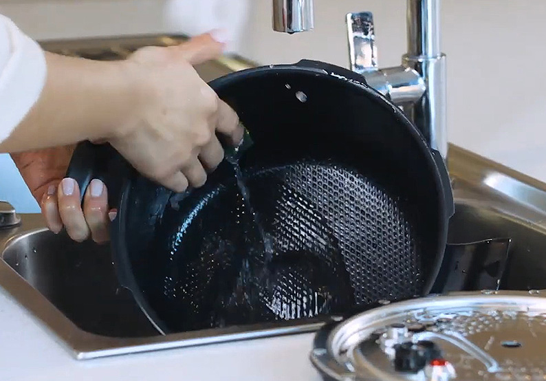 nettoyer une cuve de Cookeo